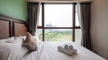 Deluxe Apartment, 3 Bedrooms, Balcony, City View | View from room