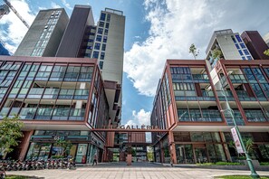 Front of property - Metropole Luxury Riverside Apartment (Ho Chi Minh)