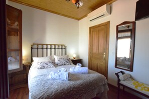 3 bedrooms, free WiFi, bed sheets