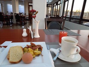 Petit déjeuner continental compris tous les jours