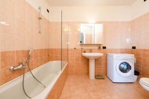 Haartrockner, Handtücher