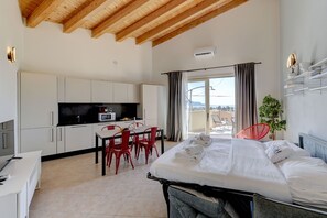 Tallelokero huoneessa, ilmainen Wi-Fi, pääsy pyörätuolilla