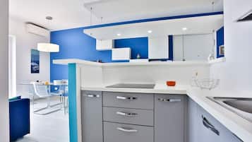 Réfrigérateur, four, lave-vaisselle