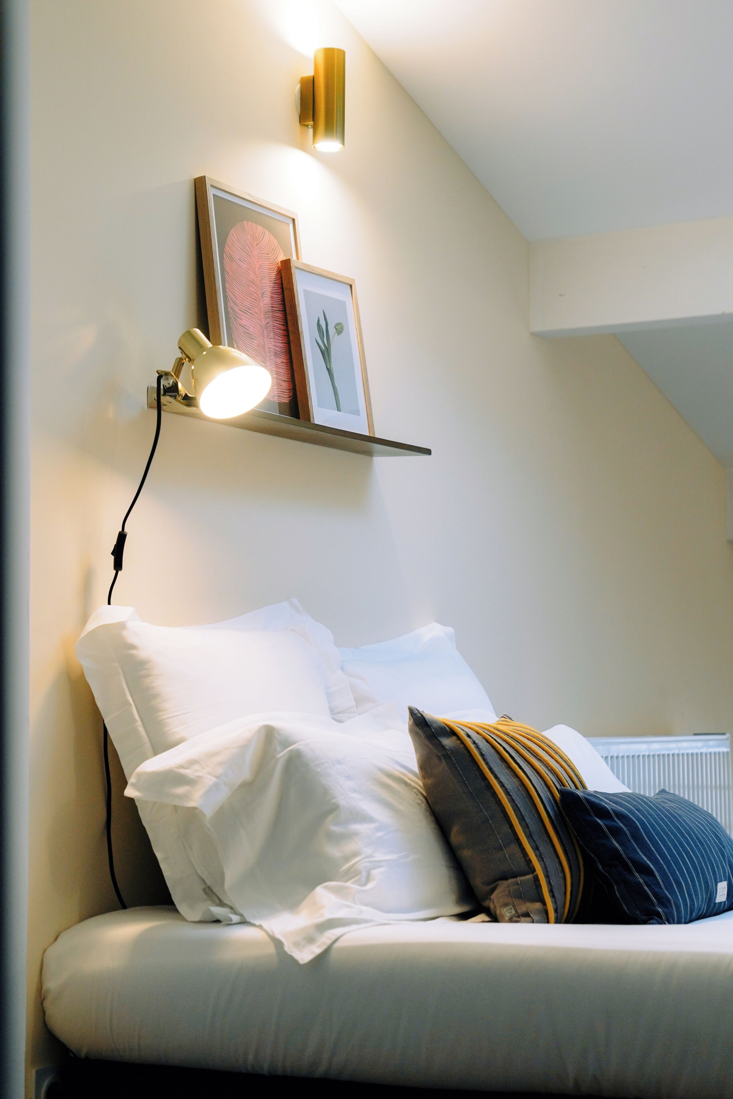 Doppelzimmer, 1 Doppelbett | Schreibtisch, laptopgeeigneter Arbeitsplatz, Bügeleisen/Bügelbrett