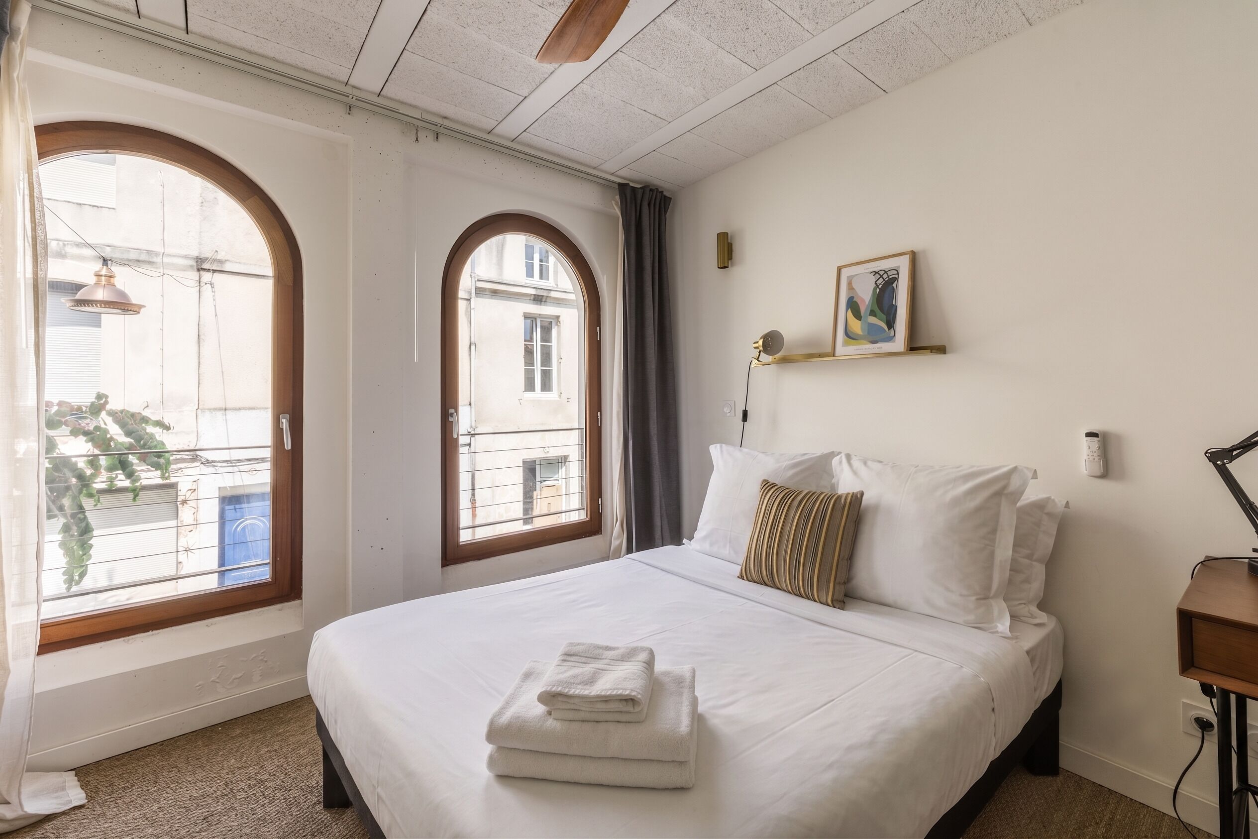 Double Room, 1 Double Bed | Desk, laptop workspace, iron/ironing board (on request), WiFi (free)