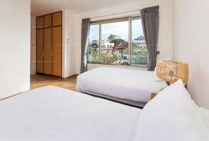 Villa, 3 Bedrooms | Desk, free WiFi