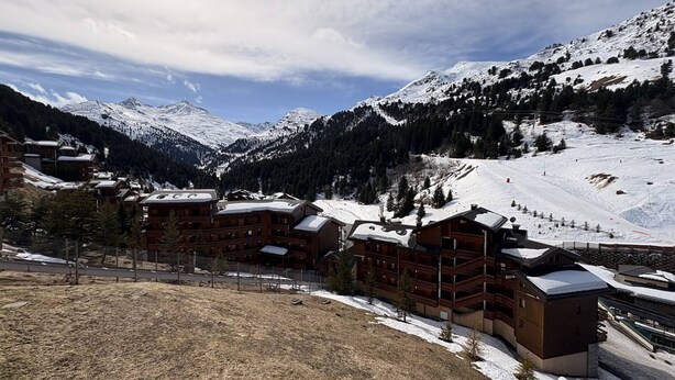 Unclassified image, 1 of 13, button - Charming apartment in Méribel with parking, ski-in/ski-out (Méribel)