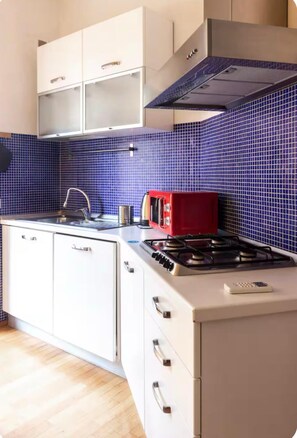 Microwave, oven, dishwasher
