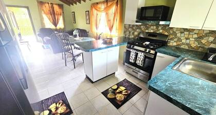 Charming 2-Bedroom Home In St James, Montego Bay With WiFi, AC
