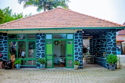 Kivu Nest Hotel 