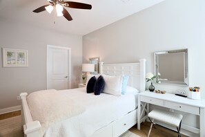 3 bedrooms, iron/ironing board, free WiFi, bed sheets