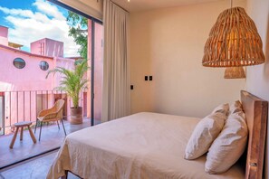 1 bedroom, desk, iron/ironing board, free WiFi