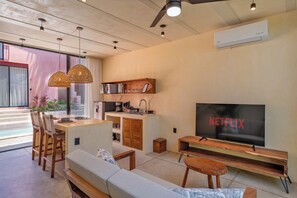 Interior - Calixto 03 | Walk to Beach | Modern Design | Pool | Kitchen | Garden Oasis | Tranquil Setting (Bucerias)