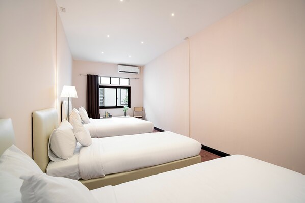 Free WiFi, bed sheets