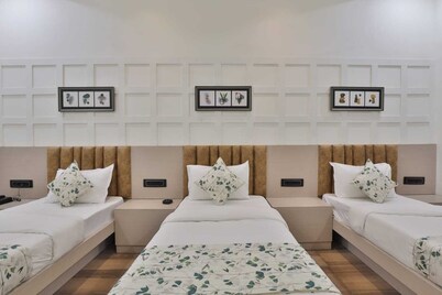 Hotel SR Laxmi