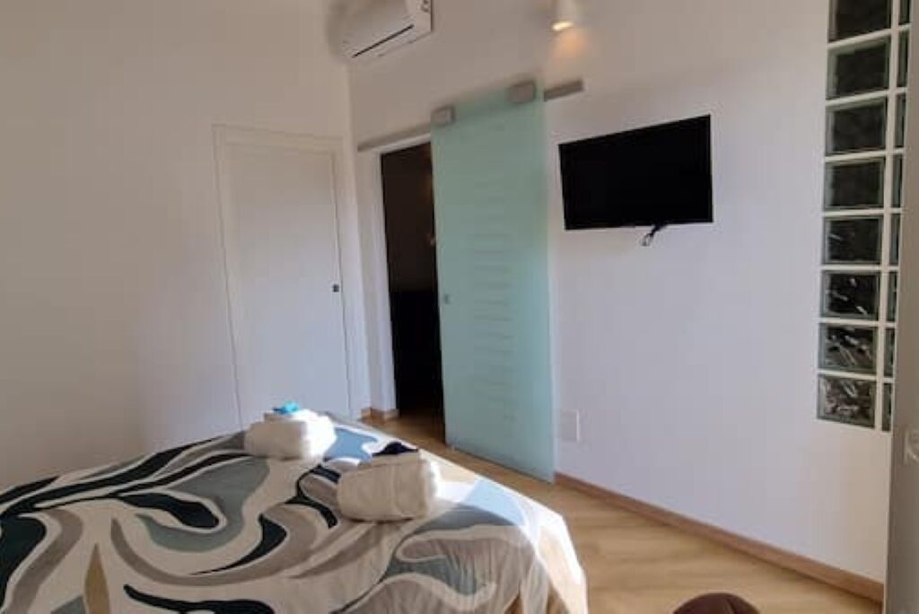 1 Schlafzimmer, Bügeleisen/Bügelbrett