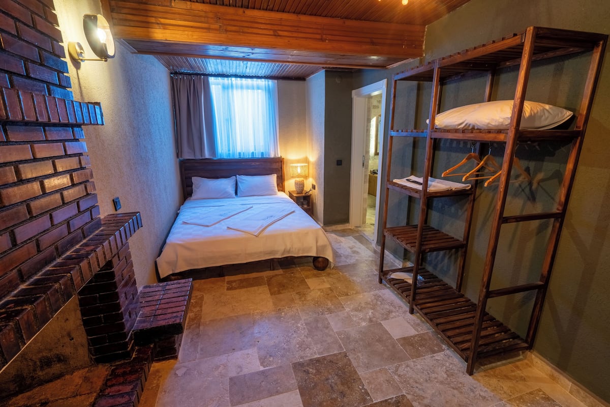 Basic-Zimmer, 1 Doppelbett, Nichtraucher, Zimmerreinigung