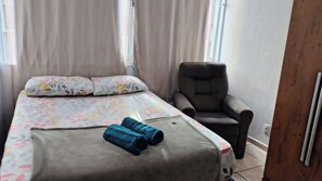 1 bedroom, WiFi, bed sheets