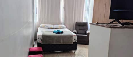 1 bedroom, WiFi, bed sheets