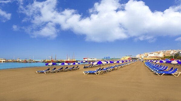 Beach nearby, sun loungers