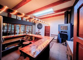 Bar (en la propiedad)