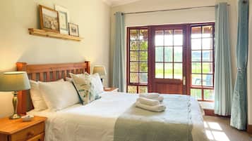 Soundproofing, free WiFi