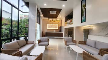 ๋ก๋น ์ข์ ๊ณต๊ฐ