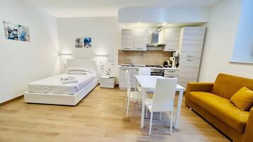 Deluxe Studio | Free WiFi