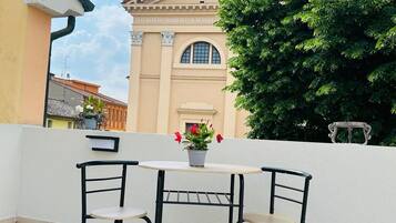 Deluxe Apartment | Terrace/patio