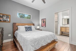 4 Schlafzimmer, Bügeleisen/Bügelbrett, WLAN, Bettwäsche