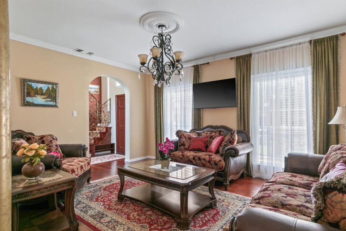 Télévision, cheminée