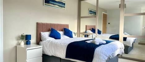 4 bedrooms, WiFi, bed sheets