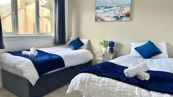 4 bedrooms, WiFi, bed sheets