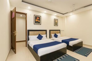 Family Room | Iron/ironing board, free WiFi, bed sheets - Hotel Lajja Palace (Haridwar)