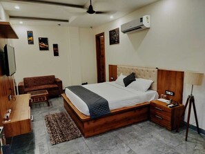 Premium bedding, laptop workspace, free WiFi, bed sheets - Hotel Moon Regency (Panipat)