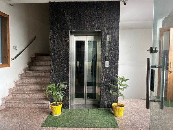 Interior entrance - Hotel Moon Regency (Panipat)