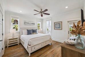 5 bedrooms, iron/ironing board, free WiFi, bed sheets