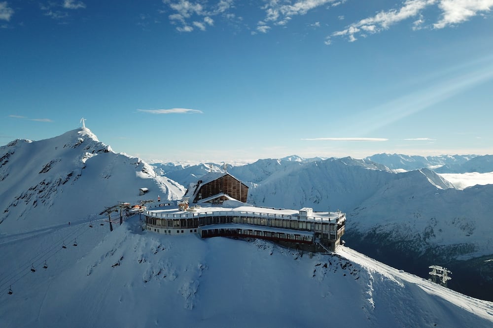 Glacier Hotel Grawand