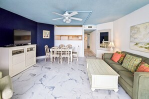 TV - Includes Xplorie Activities & Linens. PYRAMID-1BR OF condo w/outdoor pool. (Ocean City)