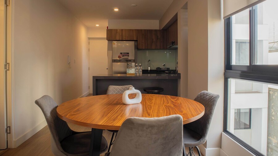 w Astounding 1BR in San Isidro