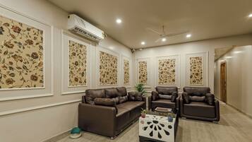 Khu tiếp khách ở sảnh