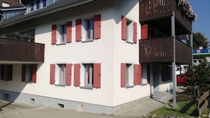 Apartment, 2 Bedrooms, Smoking, Balcony | Exterior
