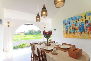 Dining - Charming 2-bedroom villa in enchanting Bali with ricepaddy view (Bali)