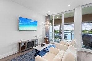 Smart TV - Inn on the Beach #6203 (Longboat Key)