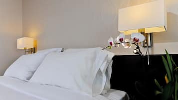 Triple Room, City View | Premium bedding, in-room safe, desk, laptop workspace