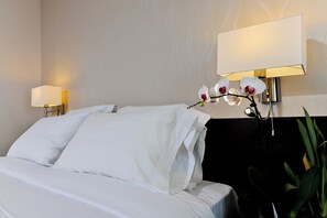 Triple Room | Premium bedding, in-room safe, desk, laptop workspace