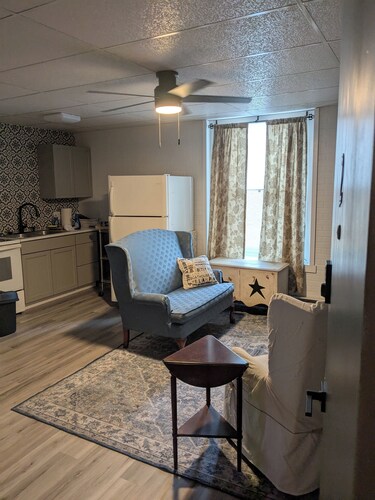 Cozy apartment on the Susquehanna river and near Pine Creek Rails to Trails.