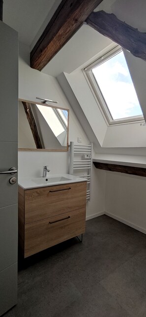 Een douche, een haardroger