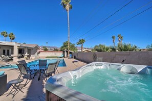 House (5 Bedrooms) | Interior - Putting Green & Pool Table: Lake Havasu City Gem! (Lake Havasu City)