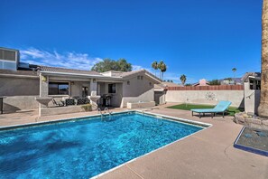 House (5 Bedrooms) | Interior - Putting Green & Pool Table: Lake Havasu City Gem! (Lake Havasu City)